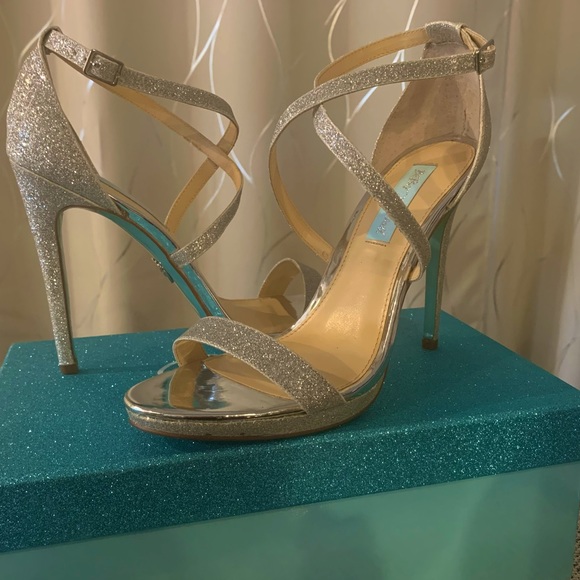 Betsey Johnson Shoes - NWT - Betsey Johnson Sparkly Lucky Heels.